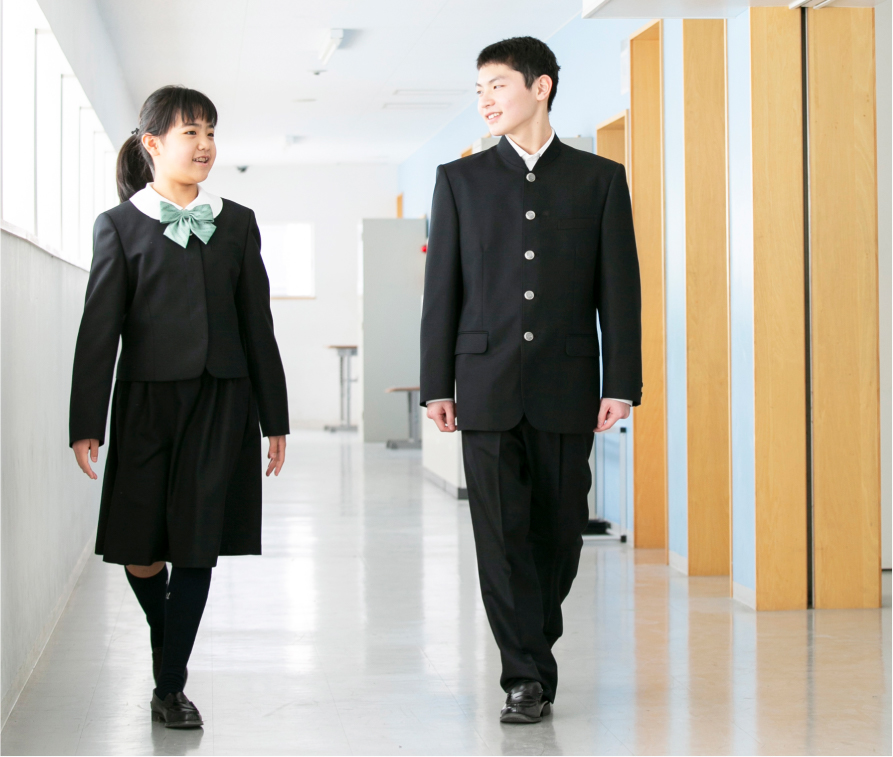 制服の着用イメージ写真06