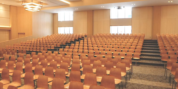 新校舎 講堂